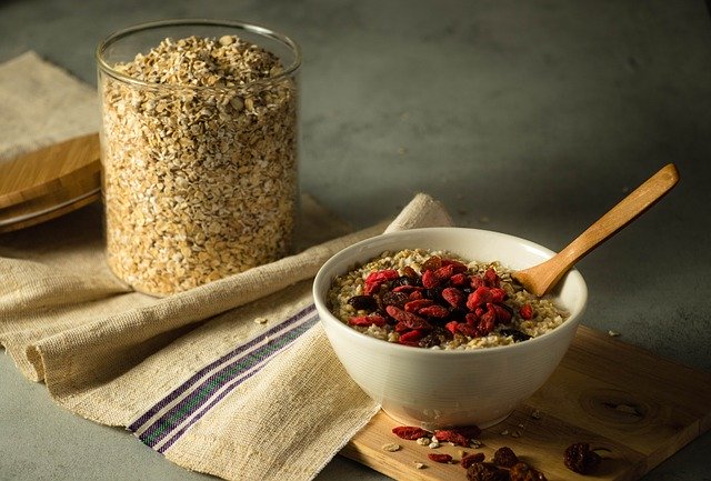 Oats health benefits, nutrition, vitamins, research
