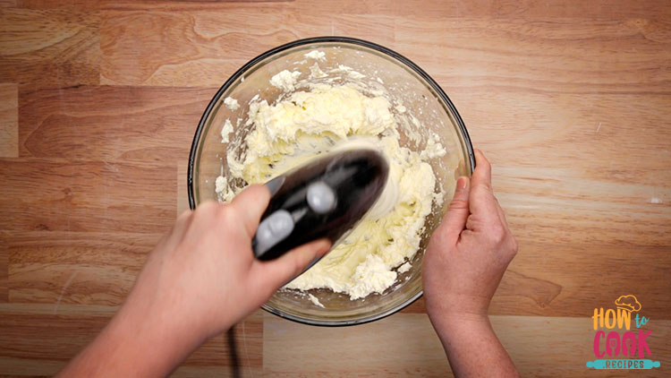 Use an electric mixer to mix cream cheese frosting