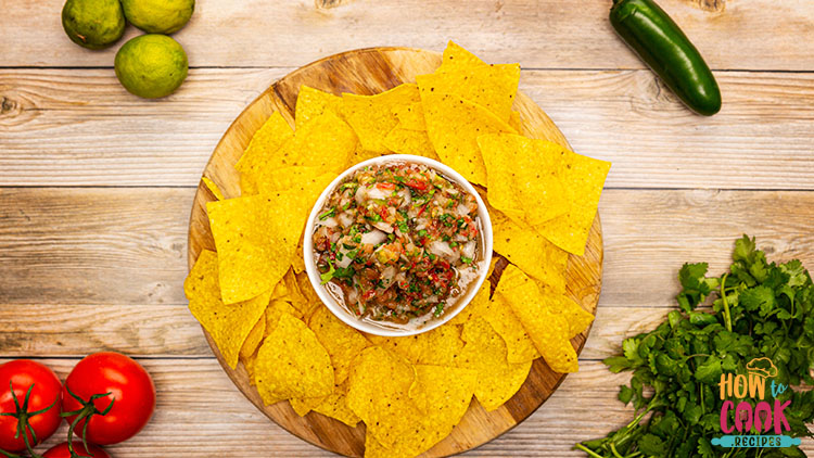 What is the difference between salsa and pico de gallo