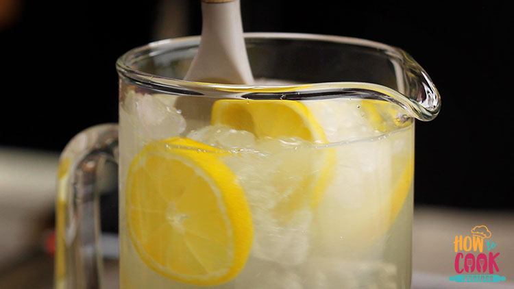 How to make lemonade at home