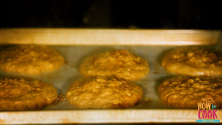 Healthy oatmeal raisin cookies