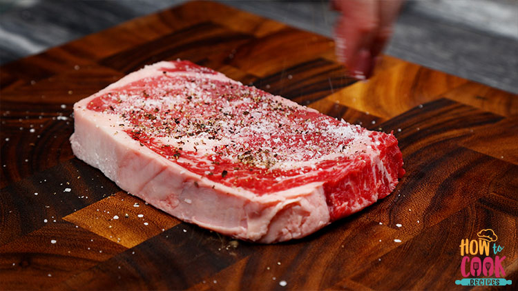 How to cook rare steak in a pan