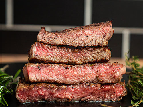 https://www.howtocook.recipes/wp-content/uploads/2022/11/rare-steak-recipejpg-500x375.jpg